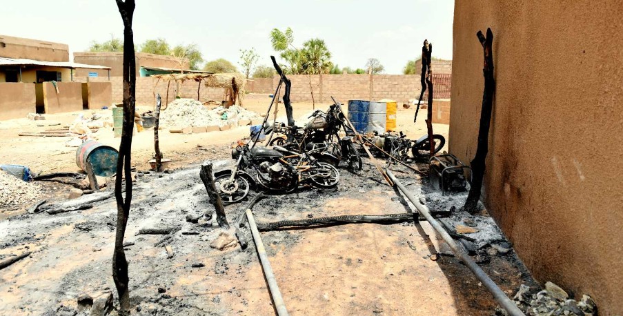 Έκθεση σοκ για τη Μπουρκίνα Φάσο: Παιδιά – στρατιώτες έκαναν τη σφαγή αμάχων